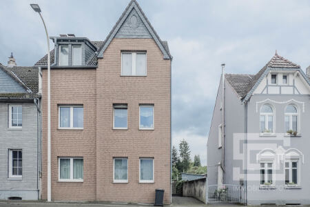 Mehrfamilienhaus